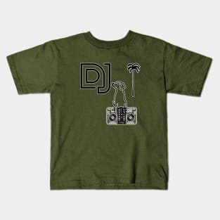 dj dog on the beach Kids T-Shirt